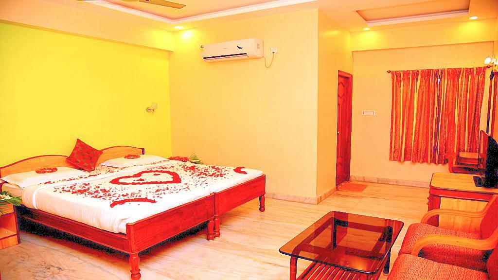 Sindhu Towers Hotel Vellore Exterior foto